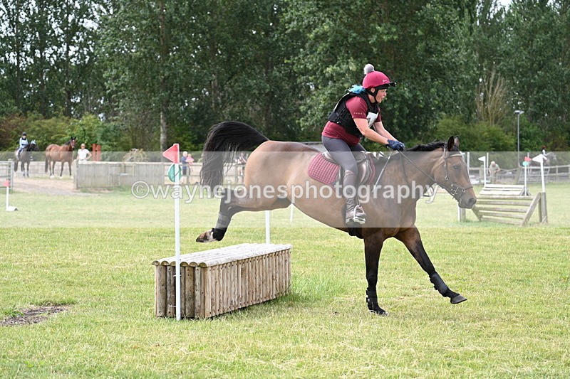 WJ7_5009 - 60cm XC Time 09:58 to 10:16