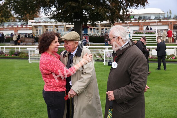 yr07102022r2-11 - Race 2 2.40pm William Hill Autumn Mile