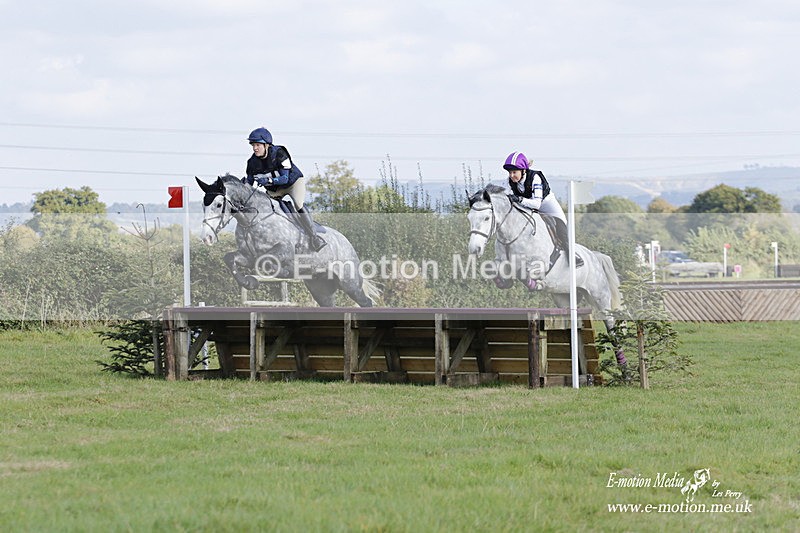  WWHT 171021 3502 - Intermediate Pairs (0.90m)  17/10/21