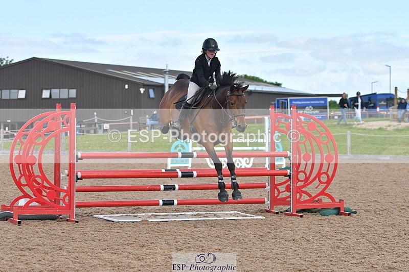 240609A-112915-04590 - Cls 17 Snr 1.05m Open