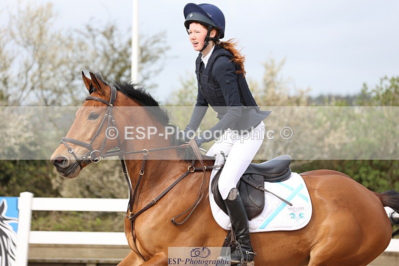 240406A-104214-02827 - Cls 20 British Novice and 90cm Open