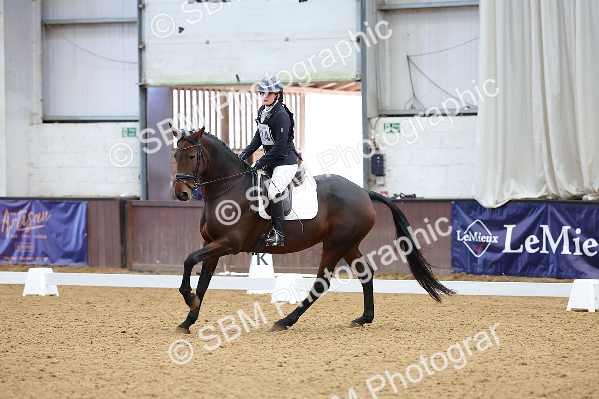 SBM_002752 - Novice
