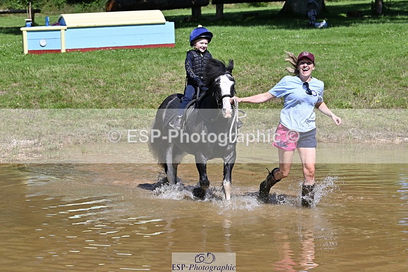 240728B-111622-01379 - Gemma's Group XC