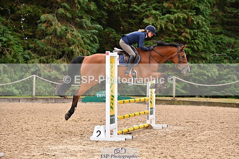 250817A-105115-03943 - Cls 16 Snr British Novice