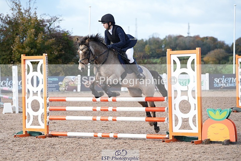 251025-125406-00420 - Cls 9 Pony Winter Discovery and 90cm