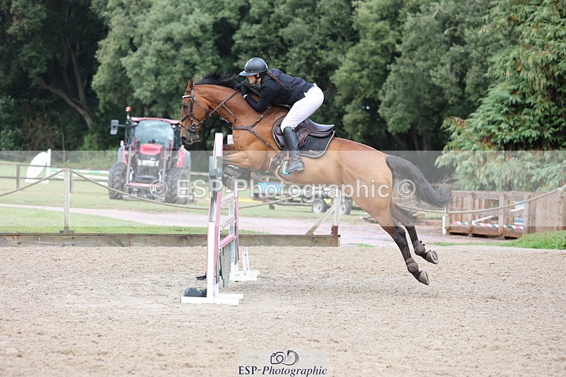 250831A-133534-10328 - Cls 42 Snr 1m Grand Prix