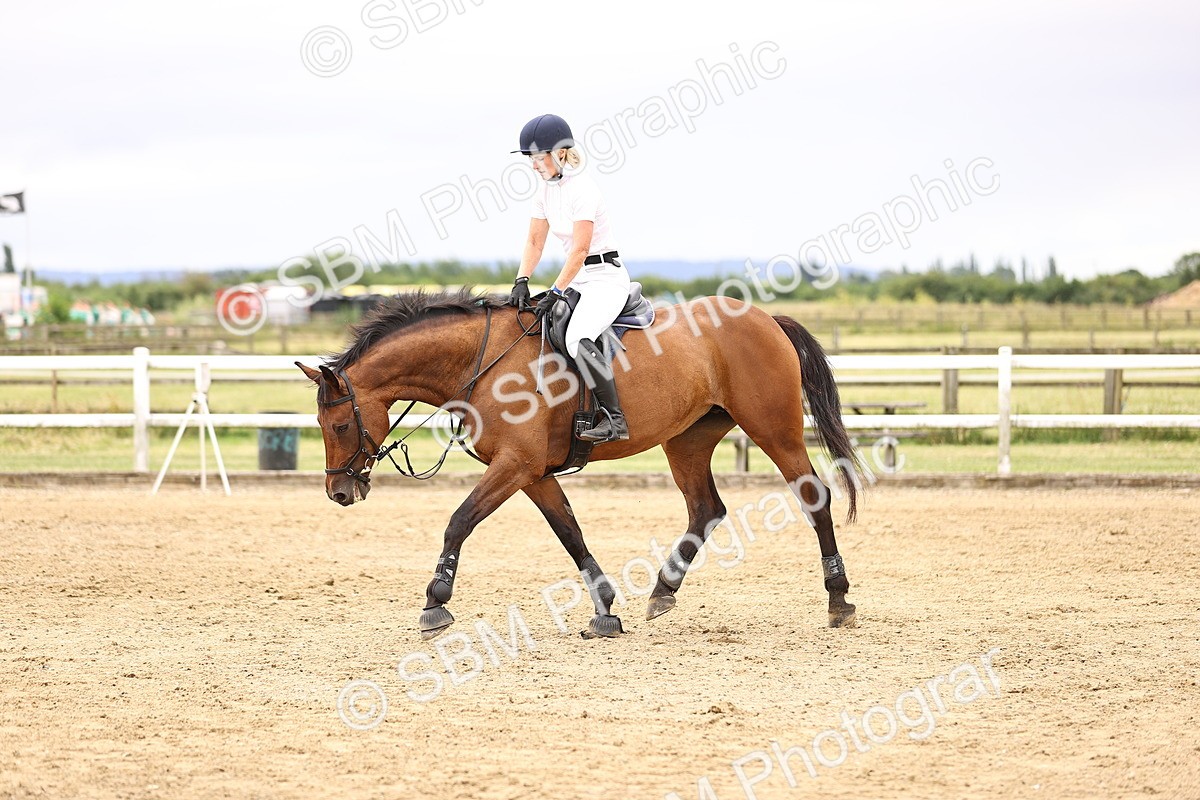 SBM_003209 - Class 21 - Senior Newcomers - 1.10m