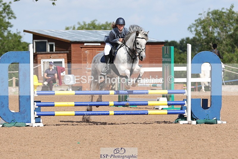 240714A-095558-01640 - Cls 3 A&B Pony BN & 80cm Open