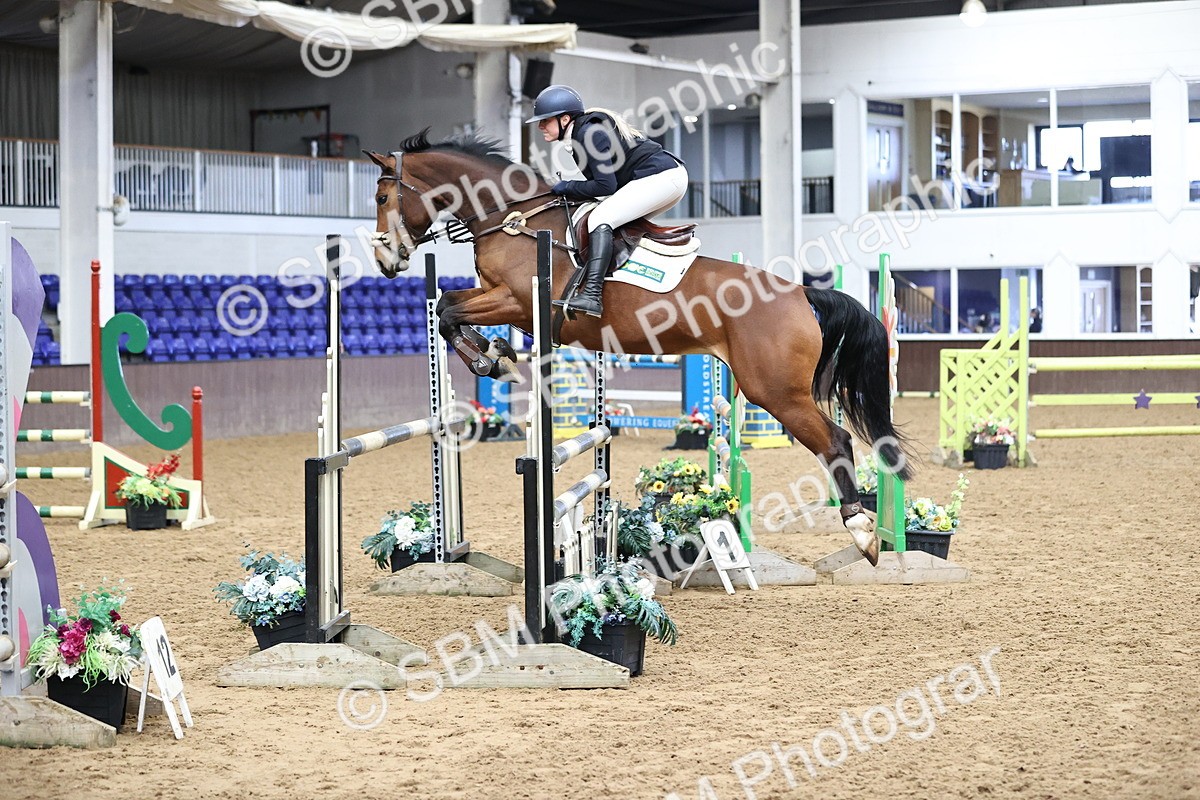 SBM_006030 - Class 16 - Senior Newcomers - 1.10m Open
