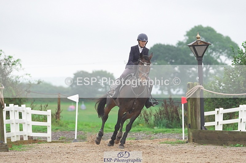 231017A-160246-07738 - Cls 31 Snr 1m Derby