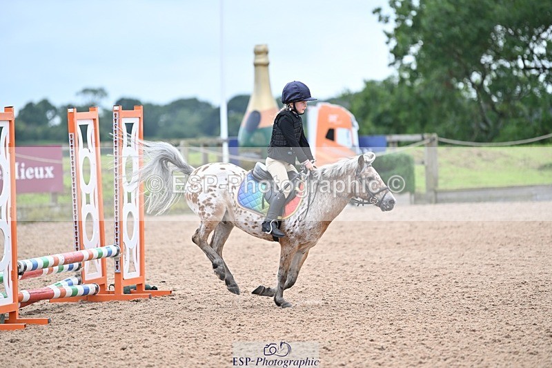 240813-151801-00042 - Clear round & 60cm