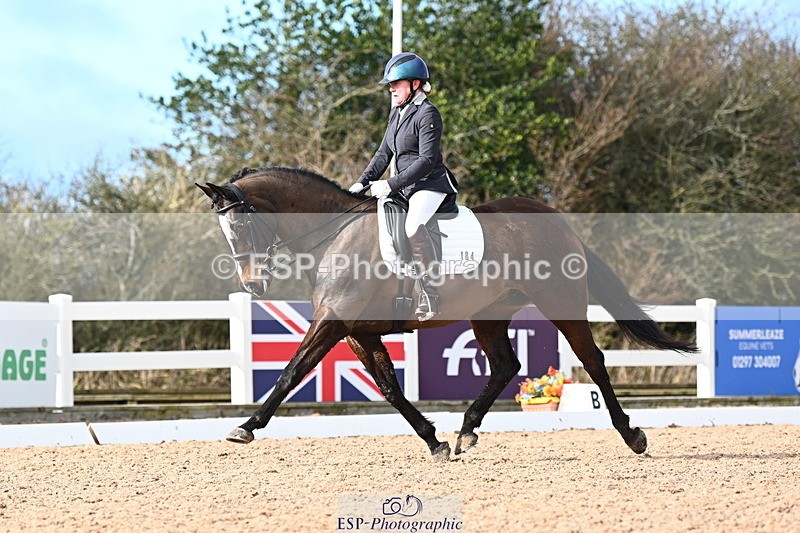 240218A-143830-08704 - 184-jeanette.male-Langaller.Future.Star