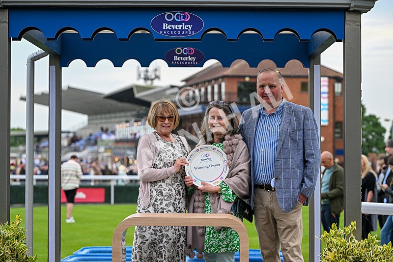160626-Race 4-Dream Deal-4952 - Race 4 20.00pm Coachman Caravans Classic Handicap