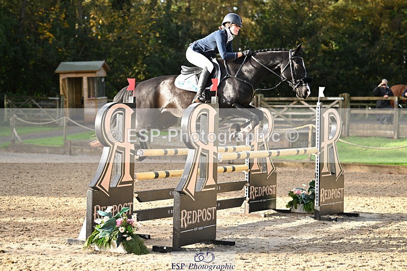 241025-100055-05264 - 128-Lottie.Turnell-TRICKLE