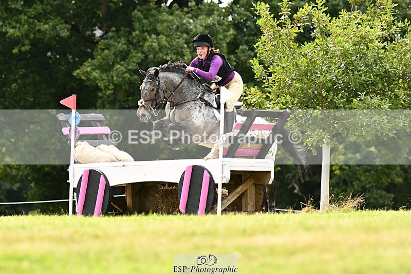 240825X-154159-36542 - 80cm XC 15.30 to 16.30