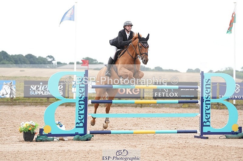 250718-113531-10052 - Cls 2, 3 Star Small Tour Break til End