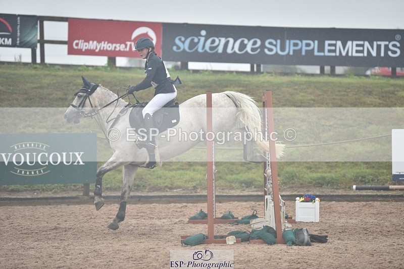 250830-145650-03749 - F-274-Isabella.Bonney