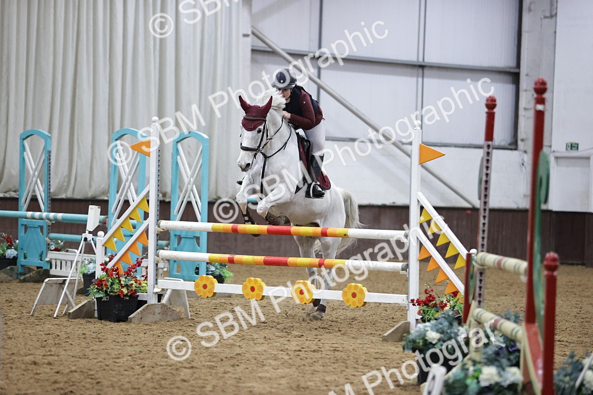 SBM_000881 - Class 3 - Nupafeed Supplements Senior Discovery/ 1m Open