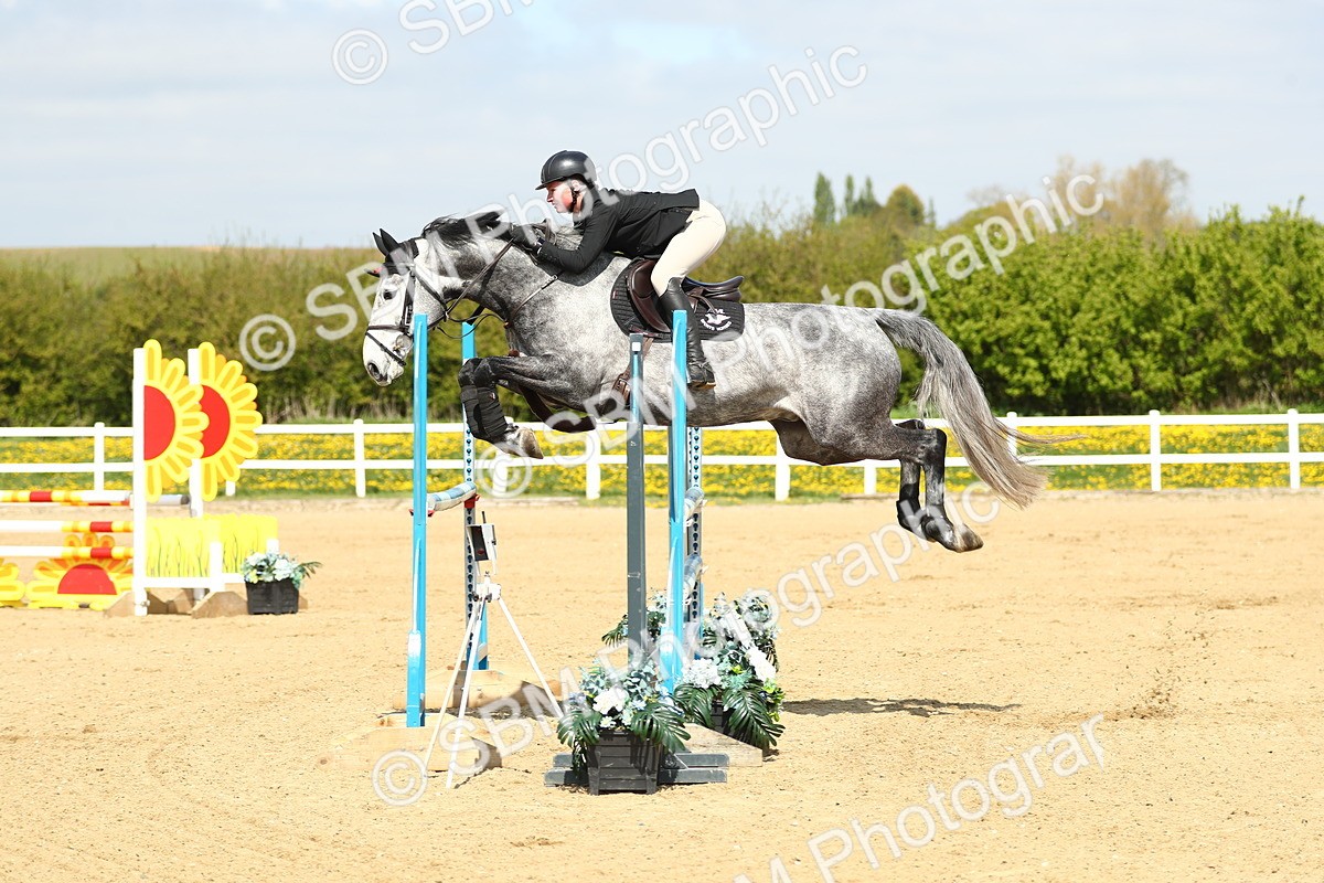 SBM_001299 - Class 5 - Senior Foxhunter 1.20m