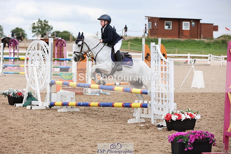 240630A-175657-16225 - Cls 28 Stepping Stones 128cm + 138cm