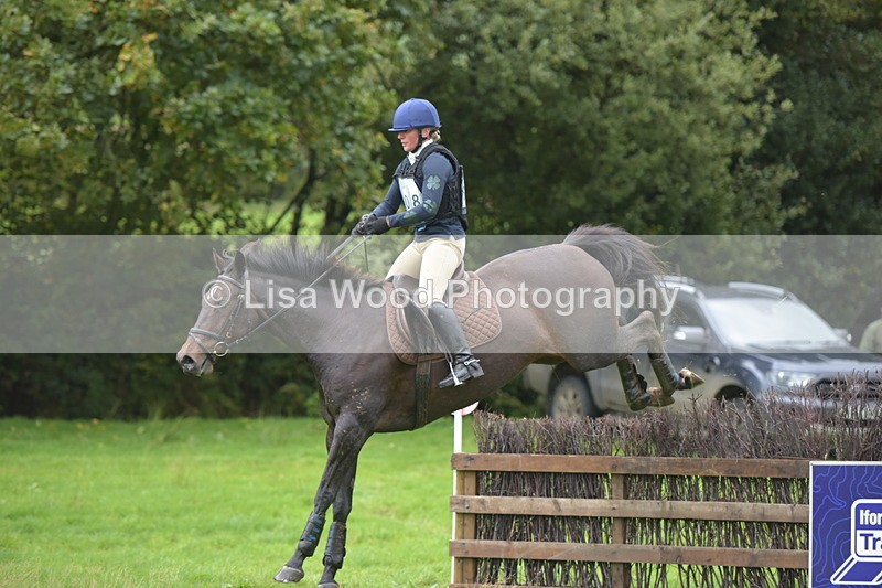 RAY_0651 - Class 6: 90cm +: Double of Brushes