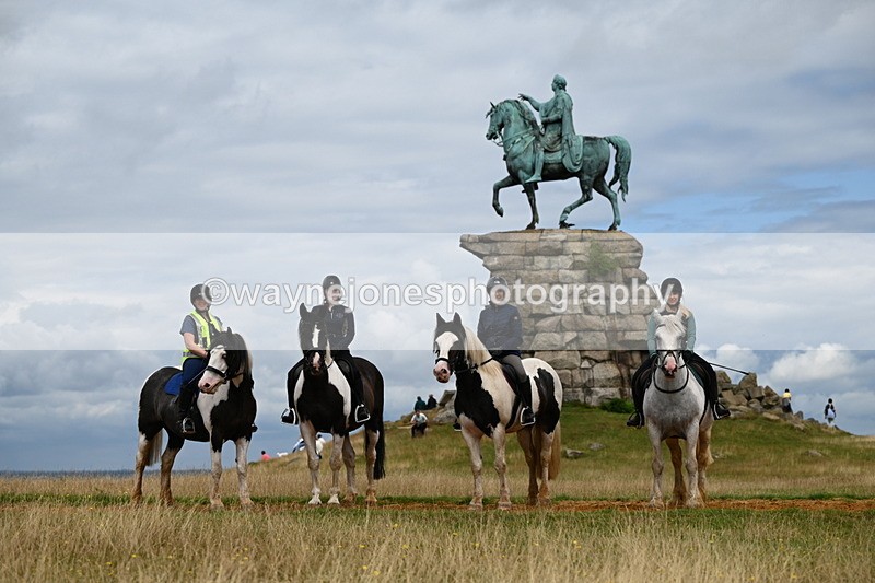 DSC_6817 - Time at Statue 12:45 to 13:15