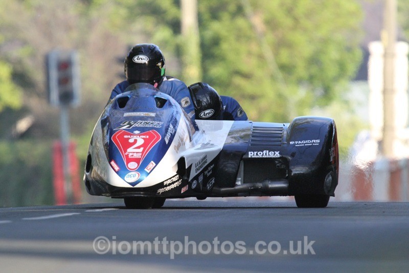 IMG_5443 - Thursday Practice - TT 2013 Side Car