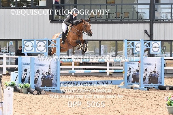 BPP_5065 - CLASS 7 THURS Redpost Equestrian Senior Foxhunter/1.20m Open