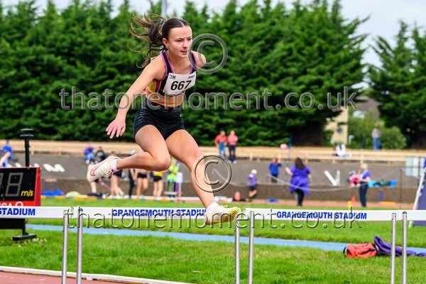 Age26 SAT-916271 - Track Female Set One
