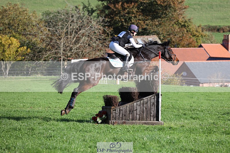 241025-112517-06483 - 018-Alice.Robinson-DERRYS.DIAMOND.CAVALIER