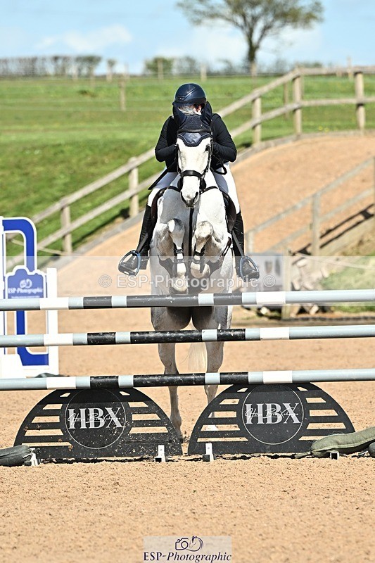 250416-150414-01584 - Cls 6 Foxhunter and 1.20m