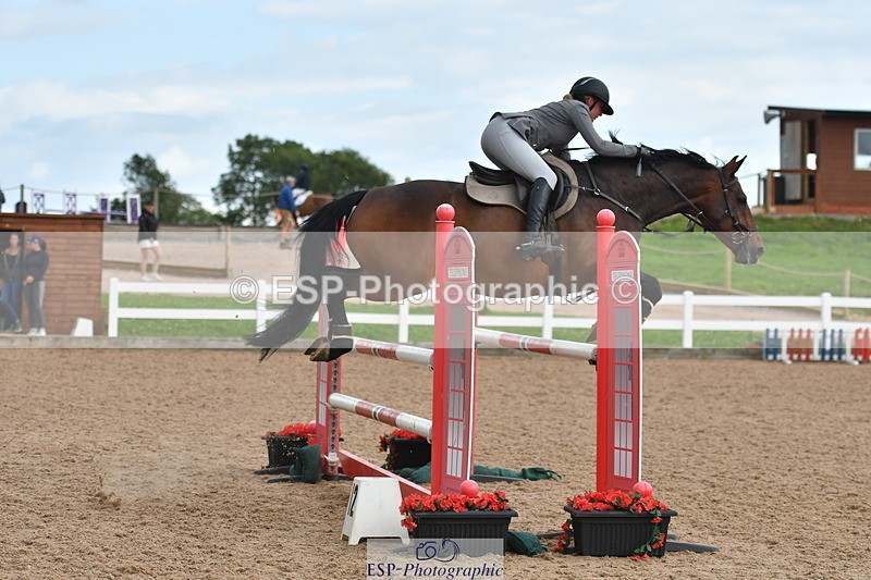 240727A-161745-06679 - Cls 24 1.05m Amateur Qualifier