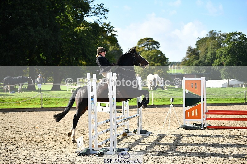 251004A-153525-01888 - Classes 8 & 9 70cm