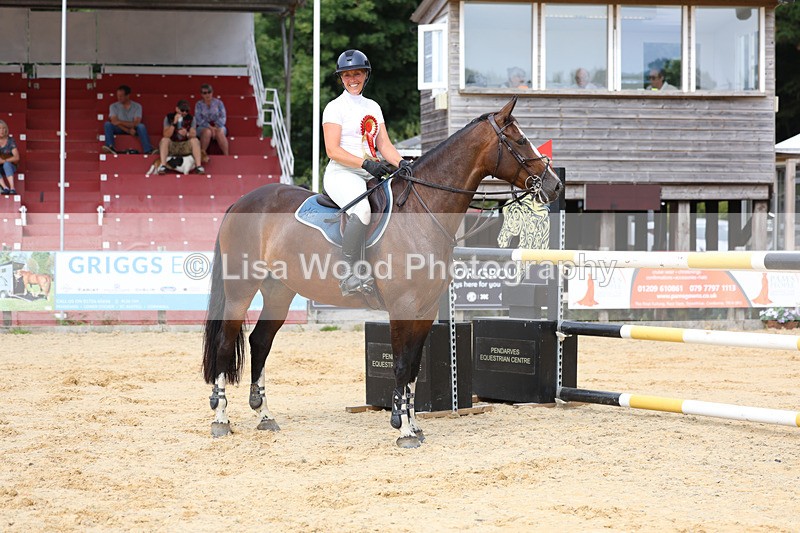 3E7A4647 - Class 9: Senior 1.30m open