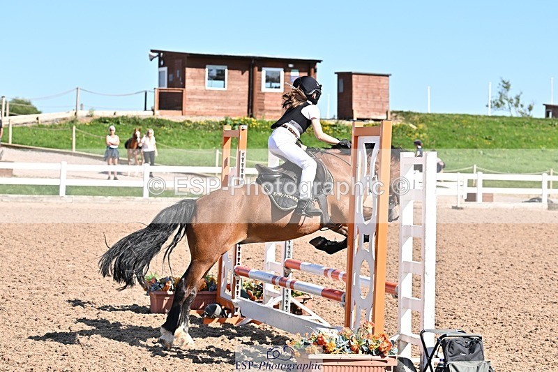 250513-161119-00180 - Clr Rnd & 60cm