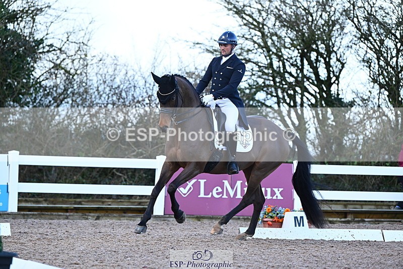 240218A-105709-06100 - 172-Jezz.Palmer-Honey.D'Or