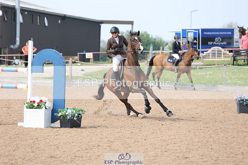 240511A-153212-14710 - Cls 36 National 1.30m Open