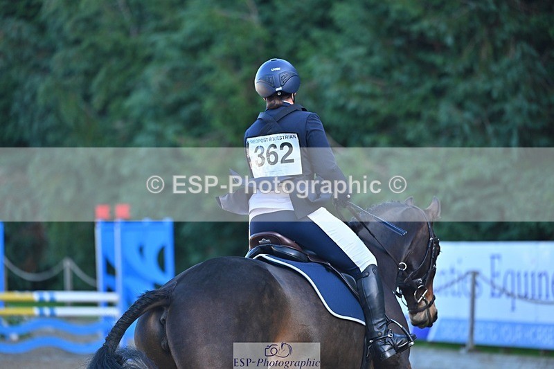 241027-095317-16147 - 362-Vicky.Stacey-HIGHDALE.AUTUMN.SUNRISE