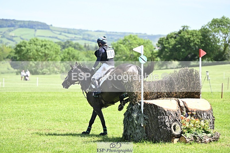 240525-124708-13554 - 101-MORELANDS_CASANOVA-Daisy_Bathe