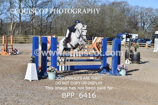 BPP_6416 - CLASS 10 SUN Newcomers/ 1m Open