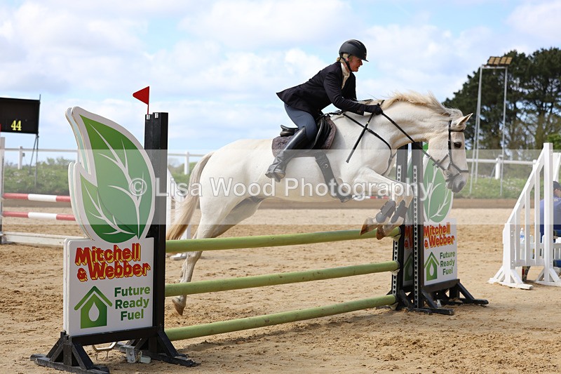 3E7A7982 - Class 10: 90 cm open