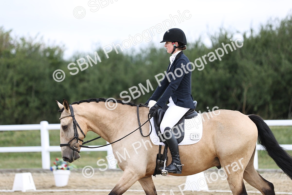 SBM_015308 - Class 14 - Novice 23 - 9.05-10.08