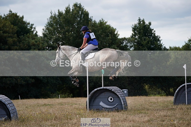 250802A-102840-01399 - A-006-Sarah.Morrison-QUALITY.STEP.ON