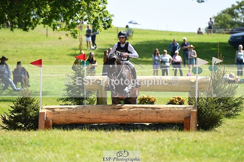 230527-103730-08979 - 258-DHI_KING_NELSON-Barnie_Brotherton-XC