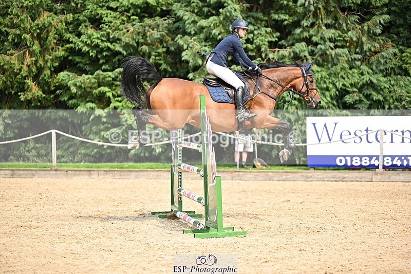 240818-152013-05170 - Cls 12A Snr Foxhunter & 1.20m Open