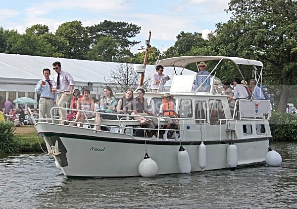 090704 ANSTAL IMG_8365 - HENLEY REGATTA  SATURDAY 4th JULY 2009