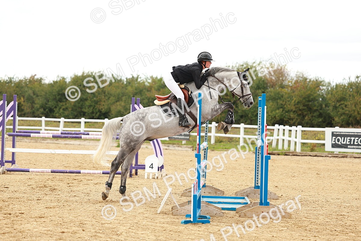 SBM_001528 - Class 4 - Senior Newcomers - 1.10m