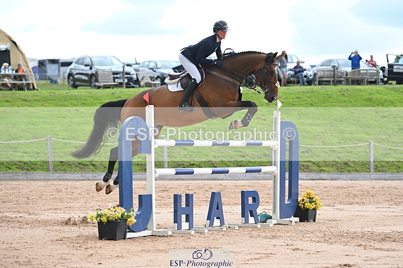 230721A-111448-05595 - Cls 6, 2 Star Medium 1.35m