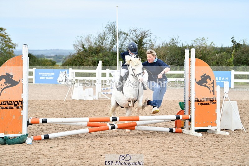 241013B-101149-00308 - Cls 2c 40cm Lead Rein