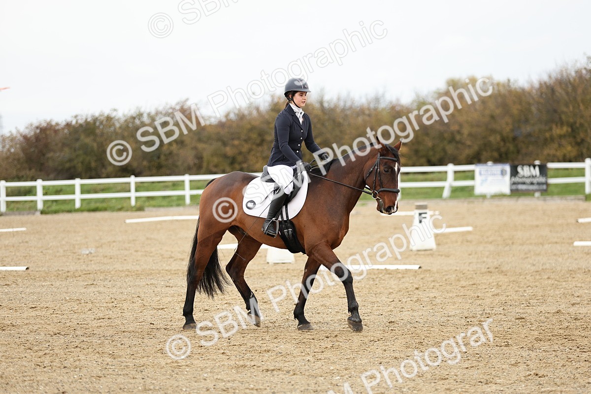 SBM_002933 - Class 8 - Novice 1